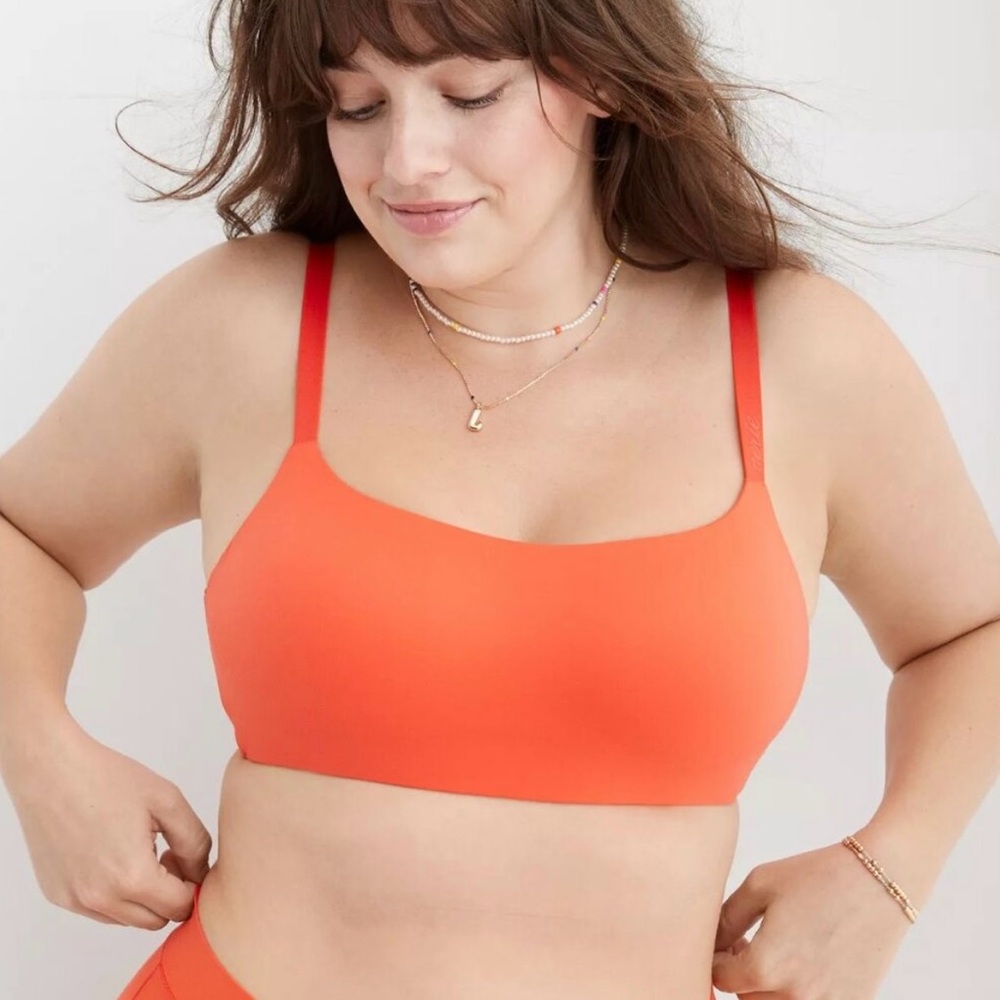 Smoothez by Aerie Wireless Bra-ish Bralette Medium NWT Orange Floating Cups